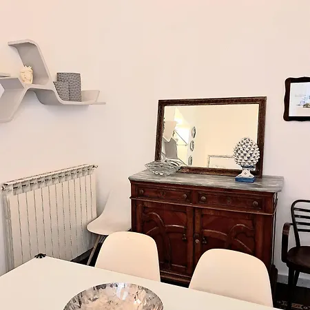 Le Grazie 16 アパート カターニア